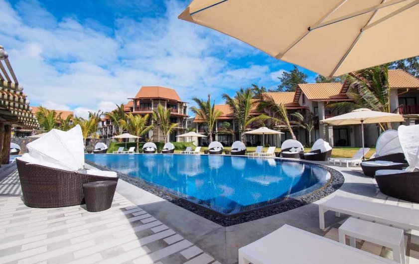 Maritim Crystals Beach Hotel